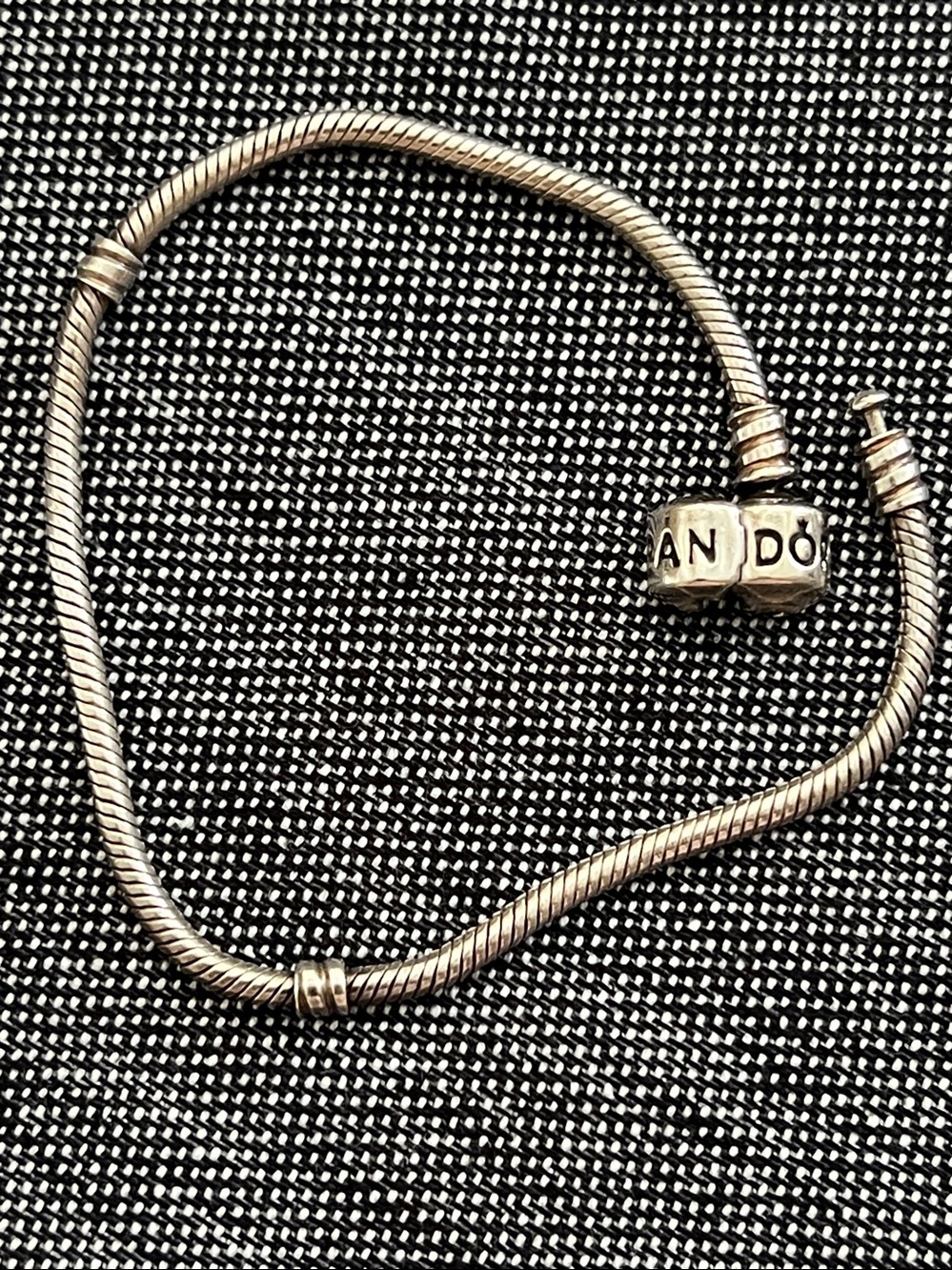 Pandora Moments Barrel Clasp Snake Chain Bracelet SS